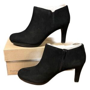 Clarks Elegant Black Ankle Boots
